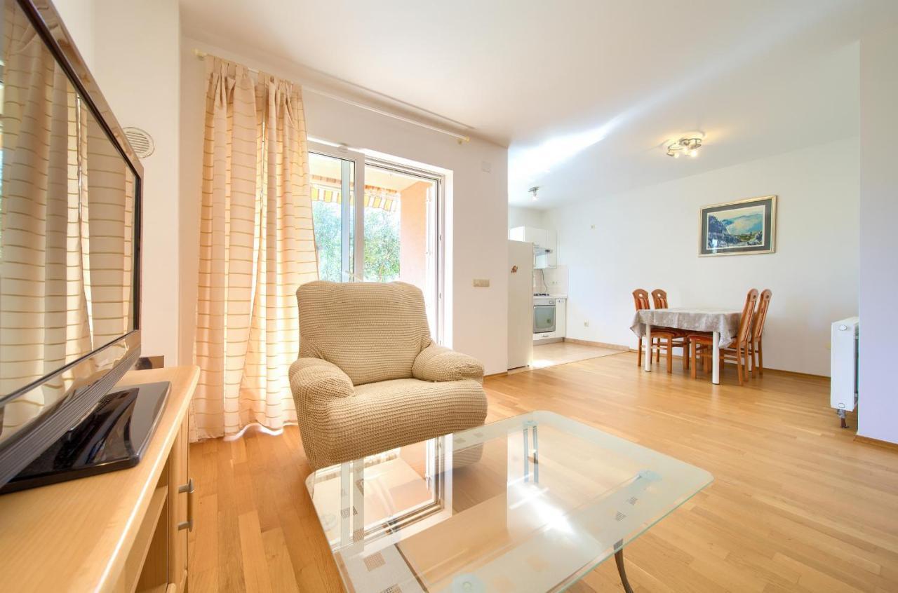 Happy Point Apartment Krk Town Luaran gambar