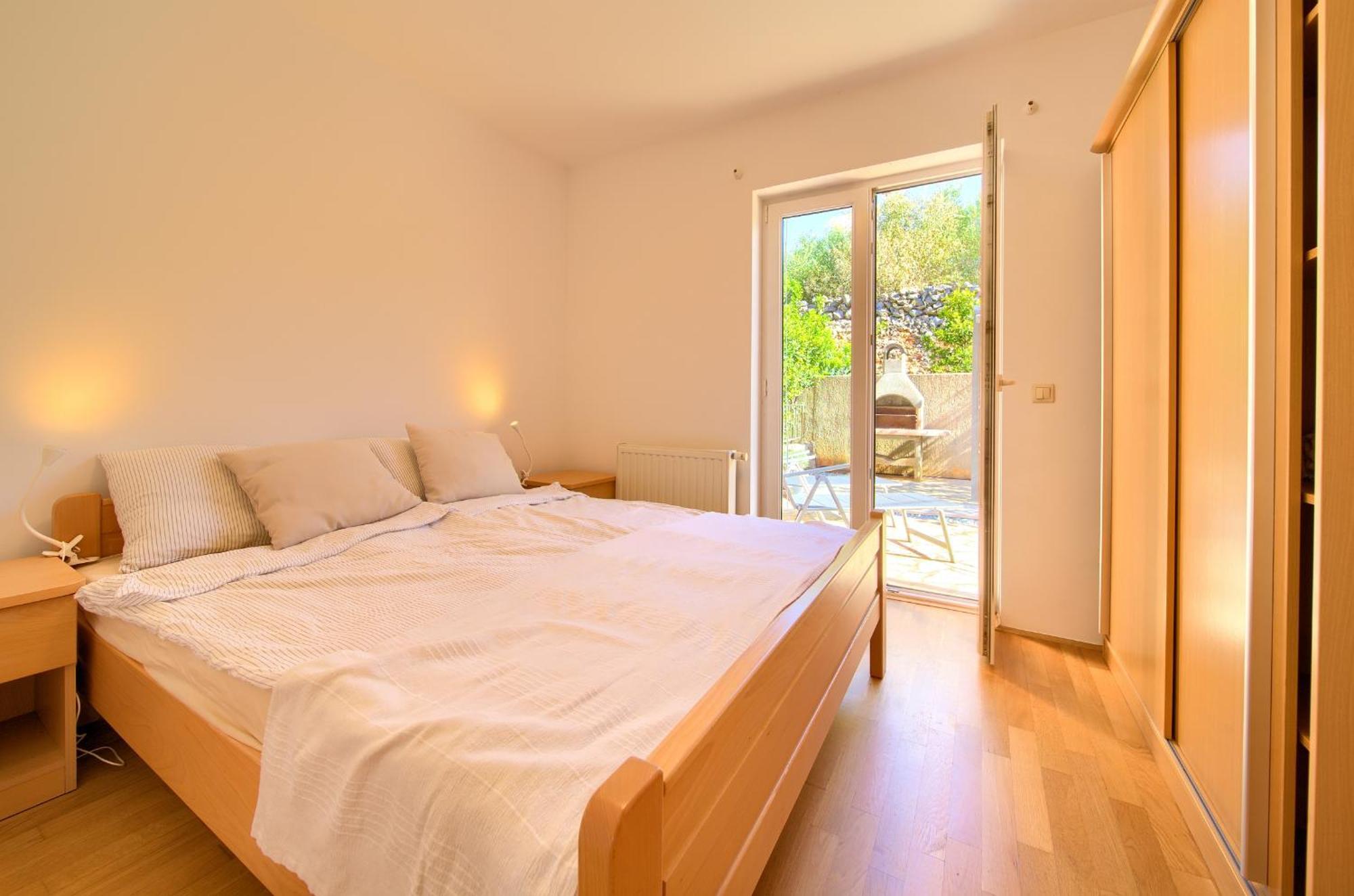 Happy Point Apartment Krk Town Luaran gambar